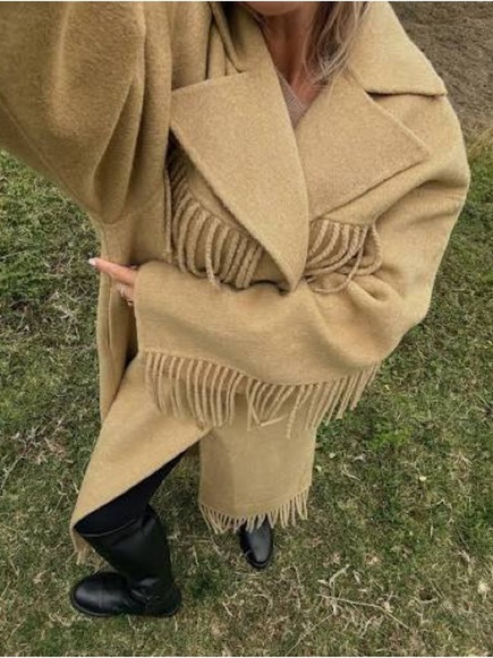 ISO Olivia TPS x NA-KD Fringe Coat - Picture 2 of 2